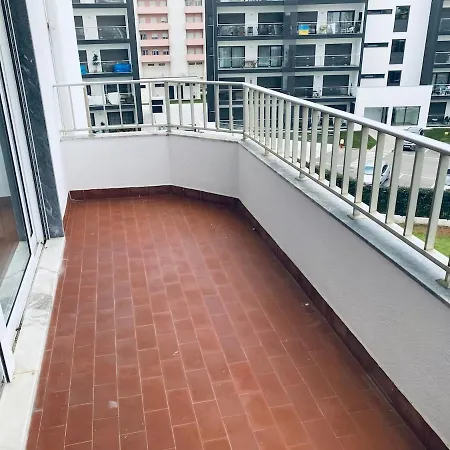 Bright Withpool Daire Portimão